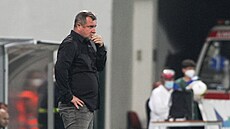 Plzeňský trenér Pavel Vrba během zápasu v Plzni