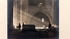 Mezi jeho vrcholná díla patí cyklus fotografií Svatovítské katedrály z 20. let...