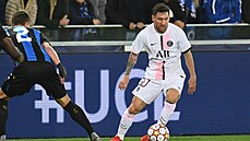 Lionel Messi (PSG) vede mí v duelu s Bruggami.