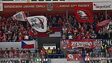 Fanoušci Znojma sledují utkání proti Vídni.