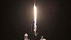 Raketa Falcon 9 společnosti SpaceX ve středu vynesla na oběžnou dráhu loď Crew...