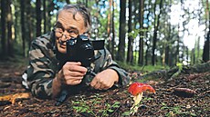 Zdeněk Pelda si podle svých slov půjčuje obrázky přírody, aby je předával dál.