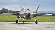 Na letit v Monov na Novojiínsku pistál letoun F-35 Lightning II. Jedná se...