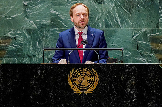 Bývalý ministr zahranií a souasný velvyslanec pi OSN Jakub Kulhánek na Valném shromádní OSN (24. záí 2021)