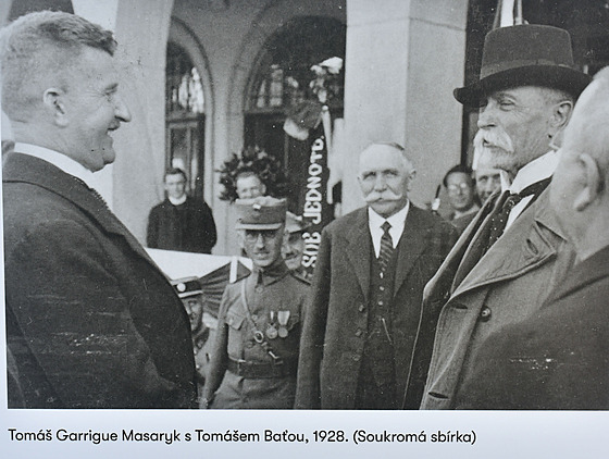 Starosta Zlína Tomáš Baťa vítá prezidenta republiky T.G.Masaryka.