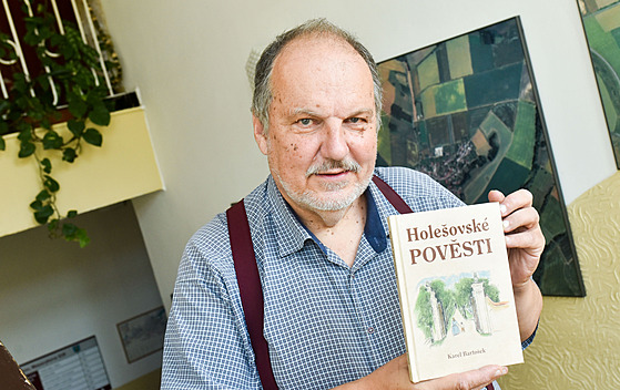 Autor knihy Holešovské pověsti Karel Bartošek (září 2021).