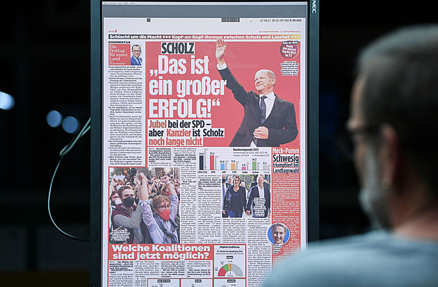 Mediální magnát spustil bouři. Nešetřil Merkelovou ani východní Němce