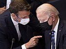 Francouzský prezident Emmanuel Macron a americký prezident Joe Biden na summitu...