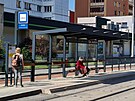 Nov podoba tramvajov zastvky Dl Jindich v Ostrav. Podobn vzhled maj mt...