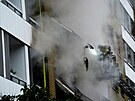 Policisté, hasii a záchranái zasahují ve védském Göteborgu, kde dolo k...