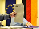Nmci hlasují v parlamentních volbách v Berlín. (26. záí 2021)