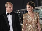 Princ William a vévodkyn Kate na premiée filmu Není as zemít (Londýn, 28....