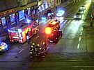 Nehoda automobilu a dvou chodc� na k�i�ovatce ulic Argentinsk� a Plyn�rn� v...