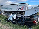 U Rakovnka se eln stetl kamion s osobnm autem (22. 9. 2021)