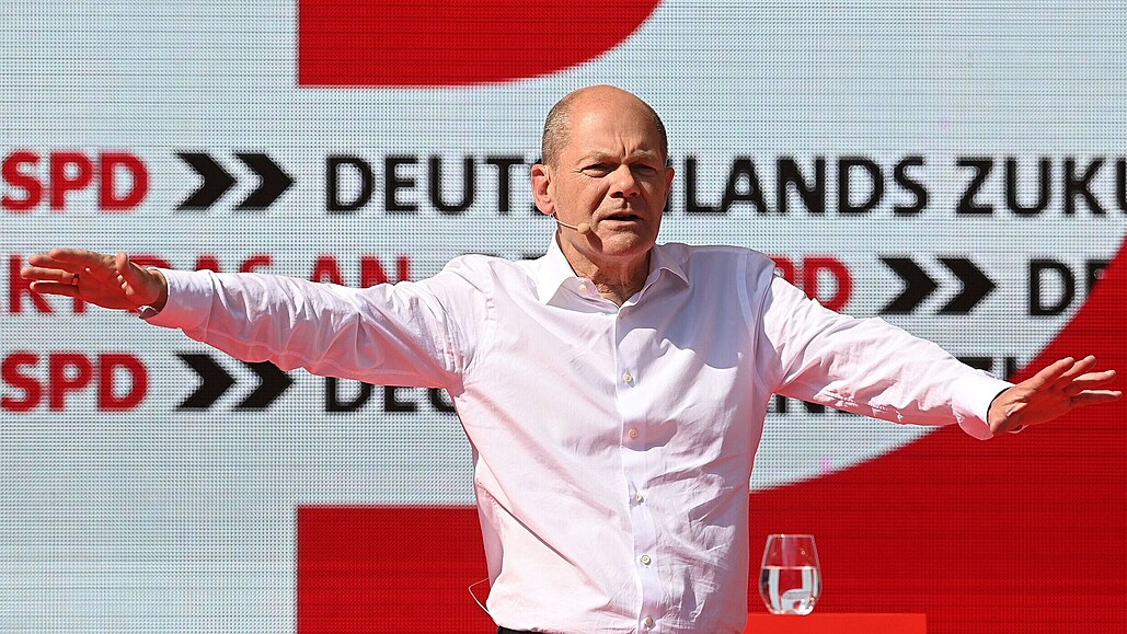 Olaf Scholz pi pedvolebním mítinku (18. záí 2021)