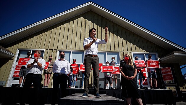 Kanadsk premir Justin Trudeau na volebnm meetingu. V Kanad zaaly pedasn parlamentn volby. (19. z 2021) |