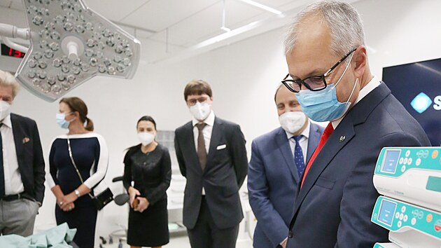 Světově uznávaný plastický chirurg známý pro složité transplantace obličeje Bohdan Pomahač ocenil simulační centrum Masarykovy univerzity v Brně.
