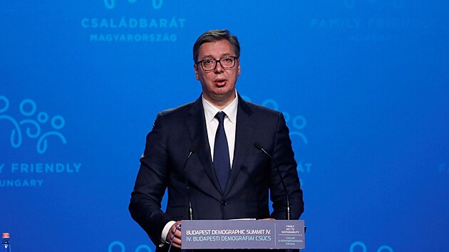 Srbsk prezident Aleksandar Vui pi proslovu na demografickm summitu v maarsk Budapeti (23. z 2021)
