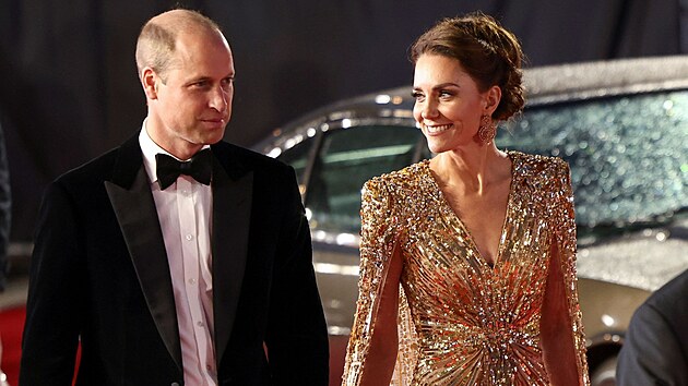 Princ William a vvodkyn Kate na premie filmu Nen as zemt (Londn, 28. z 2021)