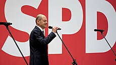 Volební lídr SPD Olaf Scholz na povolební tiskové konferenci (27. září 2021)