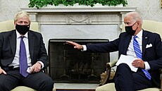 Boris Johnson (vlevo) a Joe Biden při setkání v Bílém domě. (21. září 2021) | na serveru Lidovky.cz | aktuální zprávy