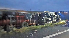 Na D46 u Prostějova se před 5.00 srazil kamion s osobním autem, při nehodě...