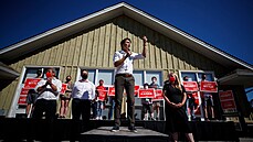 Kanadský premiér Justin Trudeau na volebním meetingu. V Kanad zaaly pedasné...