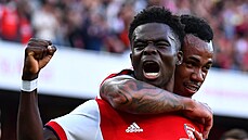 Bukayo Saka oslavuje svj gól do sít Tottenhamu.