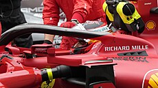 Carlos Sainz Jr. z Ferrari p�ed startem VC Ruska