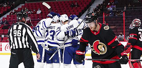 Pípravné zápasy NHL odstartuje souboj Toronta s Ottawou.