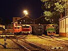 Historické lokomotivy, elezniní stanice Bratislava Východ. Vpravo je zelená...