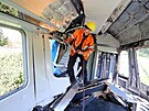 V Milav��ch pokra�uje demont�� interi�ru likvidace �elezni�n�ho vagonu, kter�...