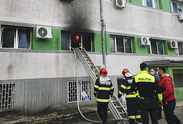 V rumunské nemocnici vypukl požár na covidovém oddělení, sedm lidí zemřelo