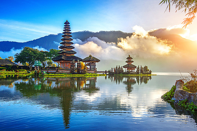Tropický ráj Bali. S obří výstavbou resortů končí romantika, bojí se turisté