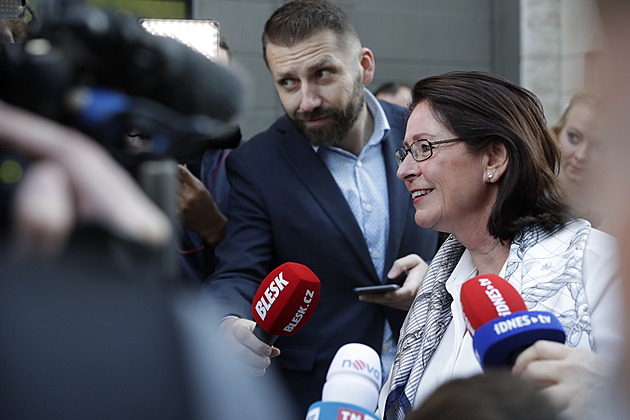 Rusové vyšetřují Němcovou. Naštval je údajný výrok o blokádě Leningradu