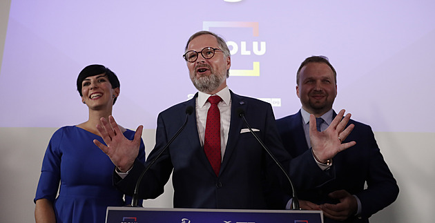 Jak nevěštit z voleb. Nová česká vláda nezmění strany barikády