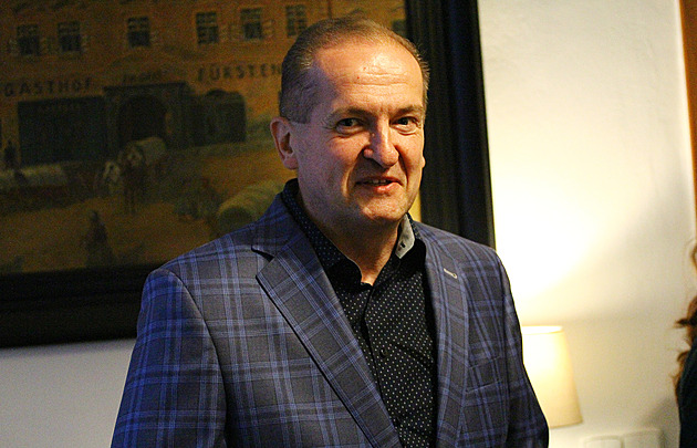 Politici se přeli o veto obcí na hlubinné úložiště radioaktivního odpadu