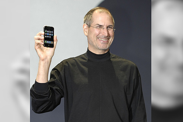 V USA vydražili iPhone první generace. Zájemce za něj dal čtyři miliony korun