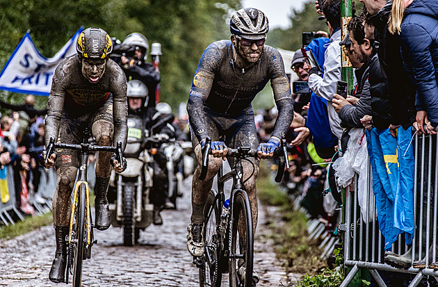 KVÍZ: Blíží se slavné kostky na Roubaix. Vyznáte se v jarních klasikách?