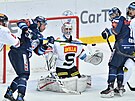 Utkání 12. kola hokejové extraligy: Bílí Tygi Liberec - HC Sparta Praha. Zleva...