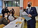Petr Fiala odvolil krátce po 16. hodin v Brn na Z Zemdlská (8. íjna 2021).