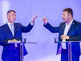Pozvání do superdebaty iDNES.cz p�ijali premiér a lídr hnutí ANO Andrej Babi�,...