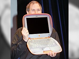Ve stejném designovém pojetí se na trh v roce 1999 dostaly i notebooky iBook. V...