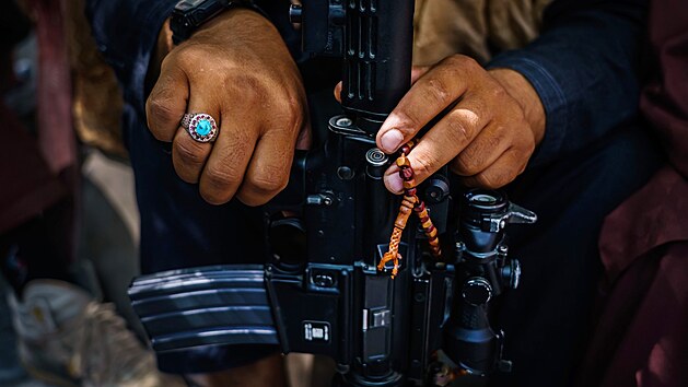 Bojovnci Tlibnu na obhldce v afghnskm Kbulu (2. z 2021)
