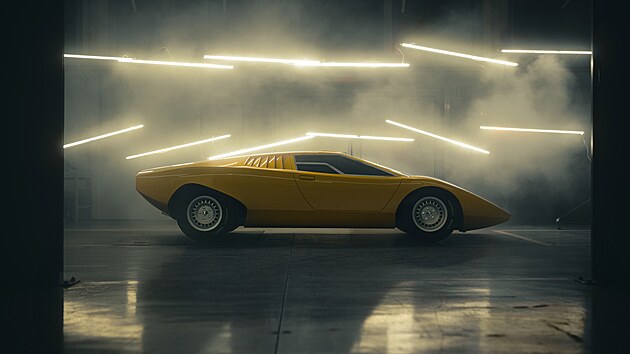 Prototyp Lamborghini LP 500, ze kterho nsledn vznikl Countach, znovu oil v renovtorsk dln automobilky.