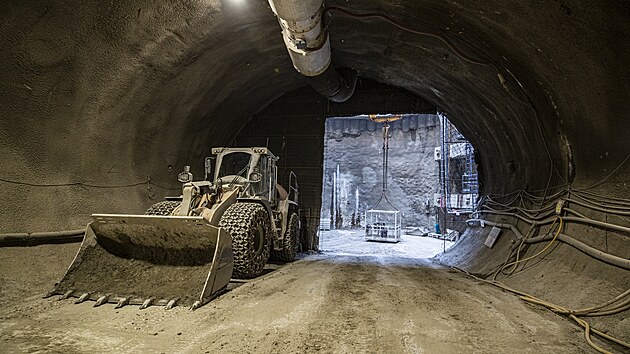 Geologick przkum v budovanm tunelu metra D v ulici Na Stri. (23. z 2021)