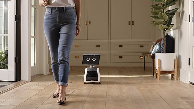 Domácí robot od Amazonu má hlídat domácnost a komunikovat.