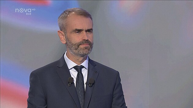 TV Nova v podveer odvyslala prvn kolo posledn televizn debaty. Stli proti sob za SPD Tomio Okamura, Jan Hamek za SSD, Vojtch Filip z KSM a Rbert lachta za Psahu. (7. jen 2021)