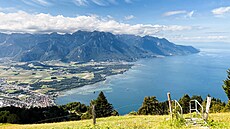 enevské jezero leí v západním výcarsku. (20. dubna 2021)