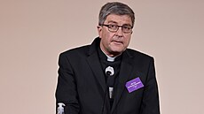 Předseda Francouzské biskupské konference Éric de Moulins-Beaufort byl  jedním...